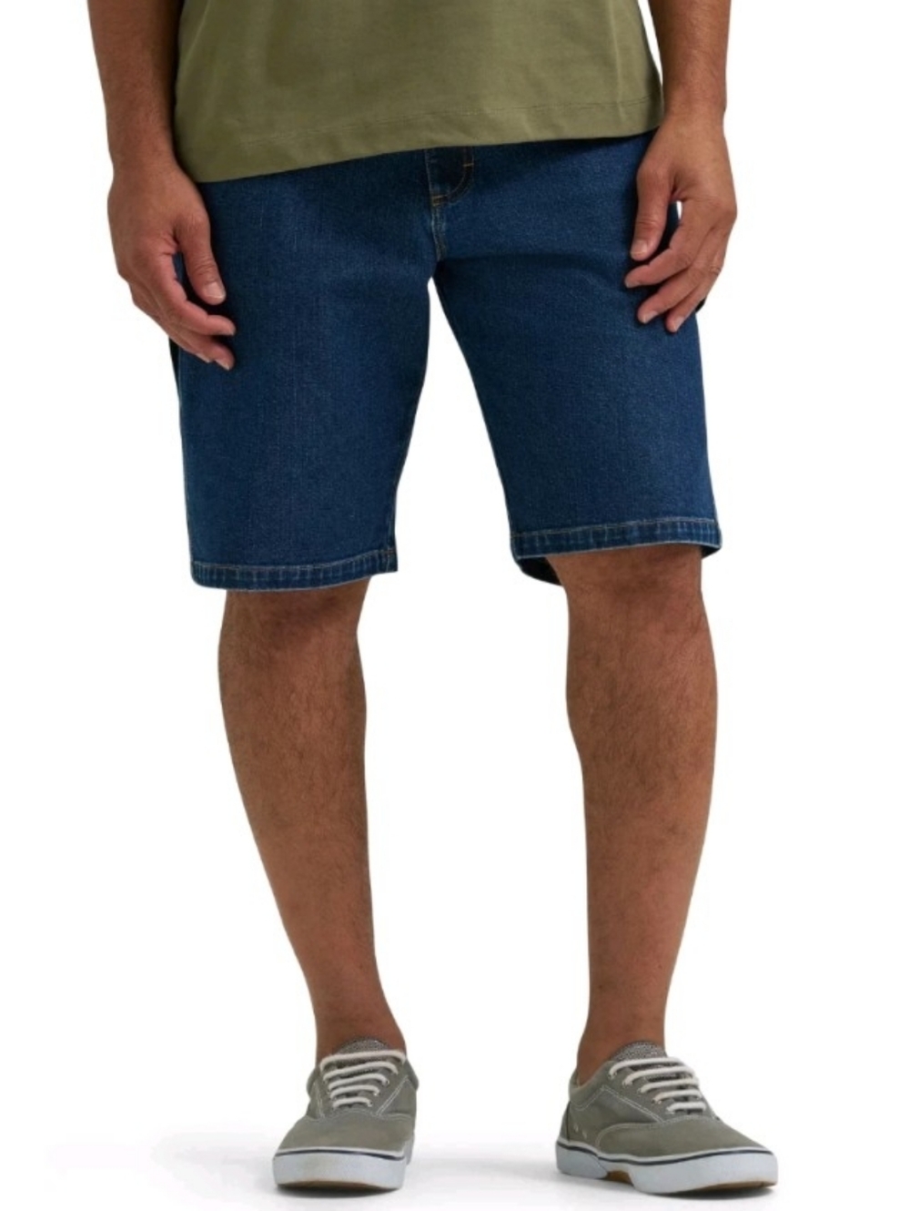 Wrangler Men's and Big Men's Relaxed Fit Carpenter Denim Short  Sz 46